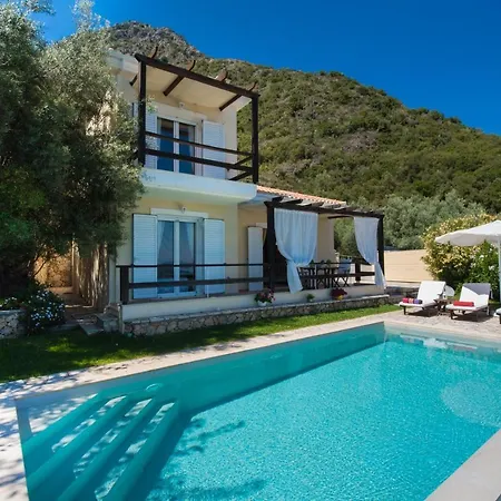 Villa Meliti - Private With Stunning Seaviews, Infinity Pool, Close To The Nydri (Lefkada)