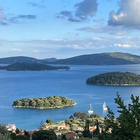 Meliti - Private With Stunning Seaviews, Infinity Pool, Close To The * Nidhrion