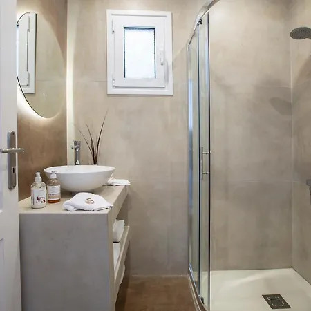 Meliti - Private With Stunning Seaviews, Infinity Pool, Close To The Villa Nidhrion