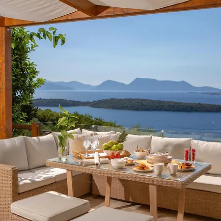 Meliti - Private With Stunning Seaviews, Infinity Pool, Close To The Villa Nidhrion
