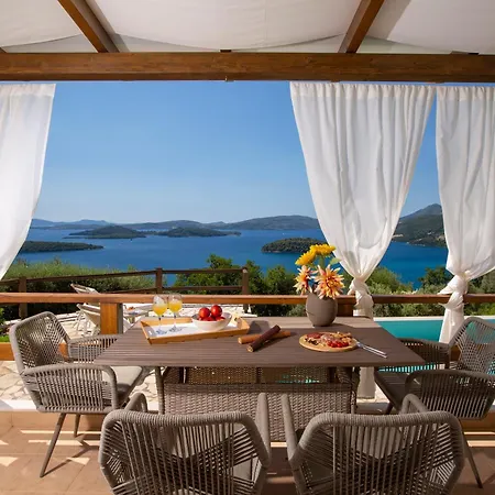 Villa Meliti - Private With Stunning Seaviews, Infinity Pool, Close To The Nidhrion