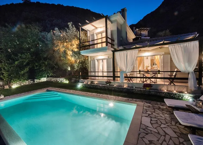Villa Meliti - Private With Stunning Seaviews, Infinity Pool, Close To The